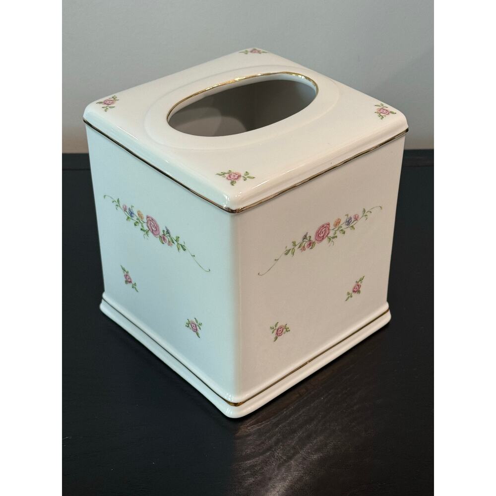 Vintage Floral Tissue Box Cover Cottage Core Bathroom Decor - Picture 4 of 10